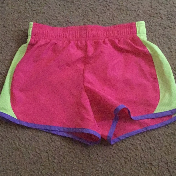 Swim shorts for girls size 7-8 kids - Picture 1 of 1